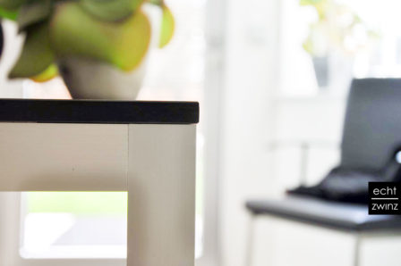 Homeoffice-Einrichtung-Detail-Tisch