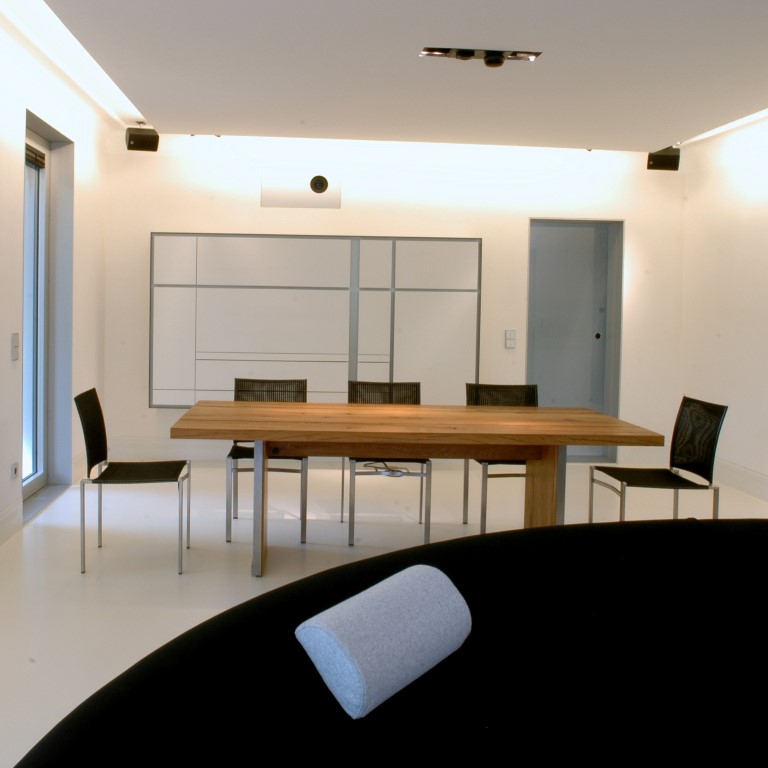 Zwinz Einrichtung Planung Esszimmer Geschirrschrank Tisch ...