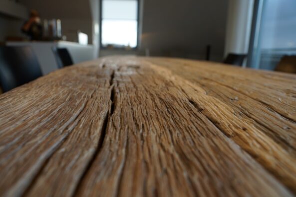 Zwinz Tisch Altholz Eiche massiv verwittert