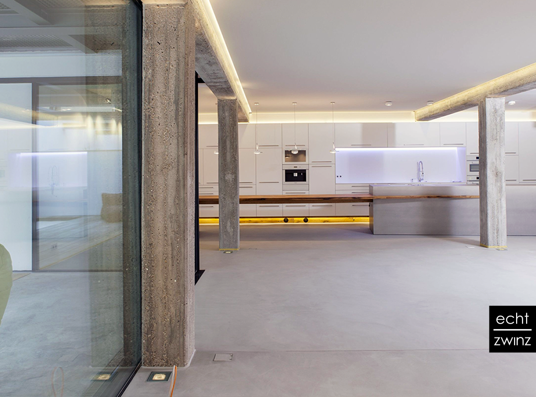 Eine Loft-Albausanierung mit Sichtbeton, Offener Kueche, Schreiner und Bauingenieurin machen Interior Design in Stuttgarter Fabrikgebäude