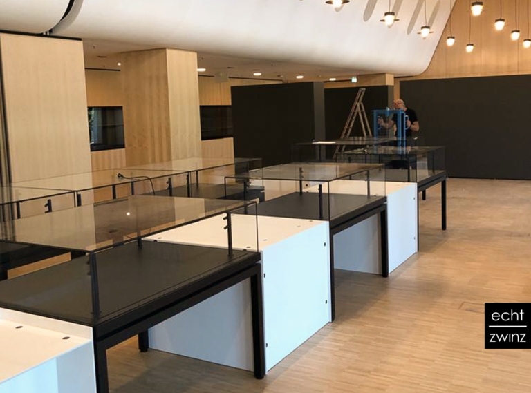 Ausstellungsmöbel Landesbibliothek Textilrecycling Werkstoff Möbel