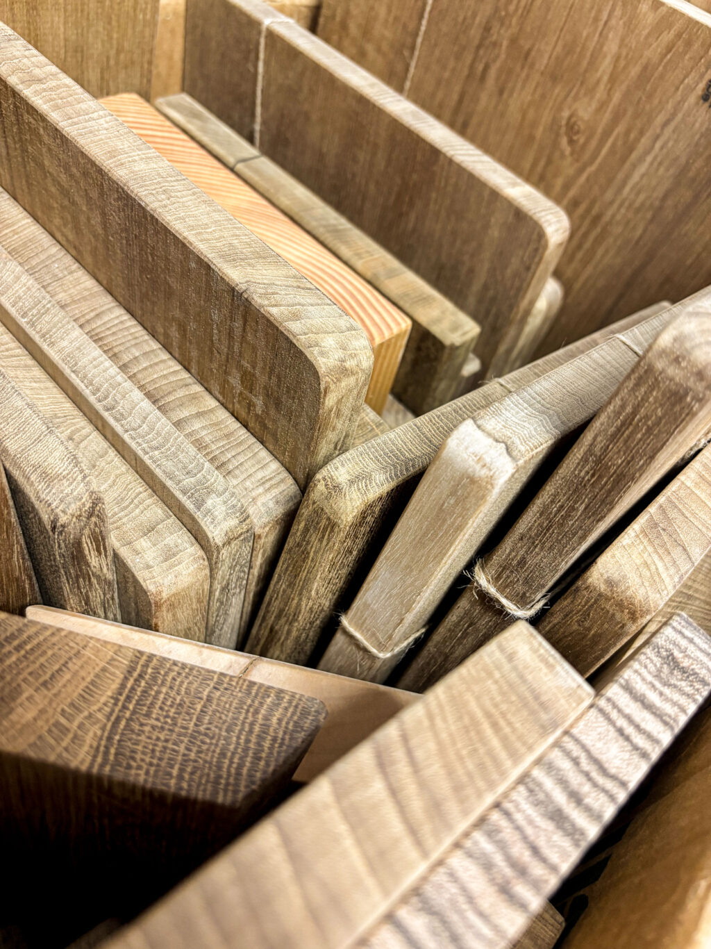 
Brotzeit-Vesperbretter-Upcycling-Made-in-Stuttgart-Zwinz-Sammlung