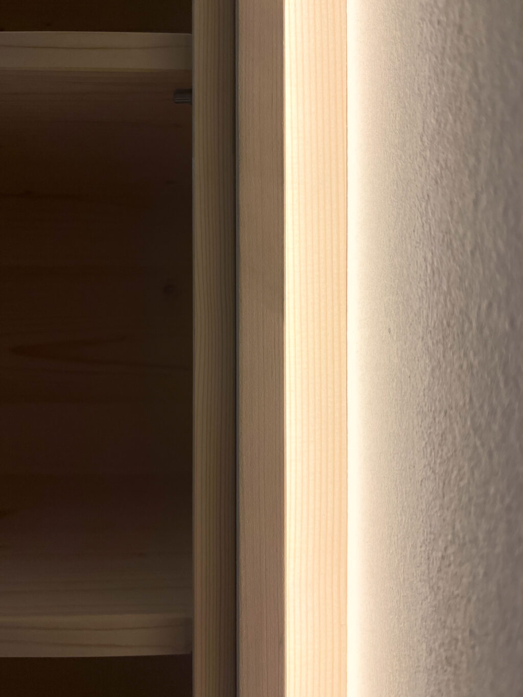 Wärme und Natürlichkeit aus Licht und Holz